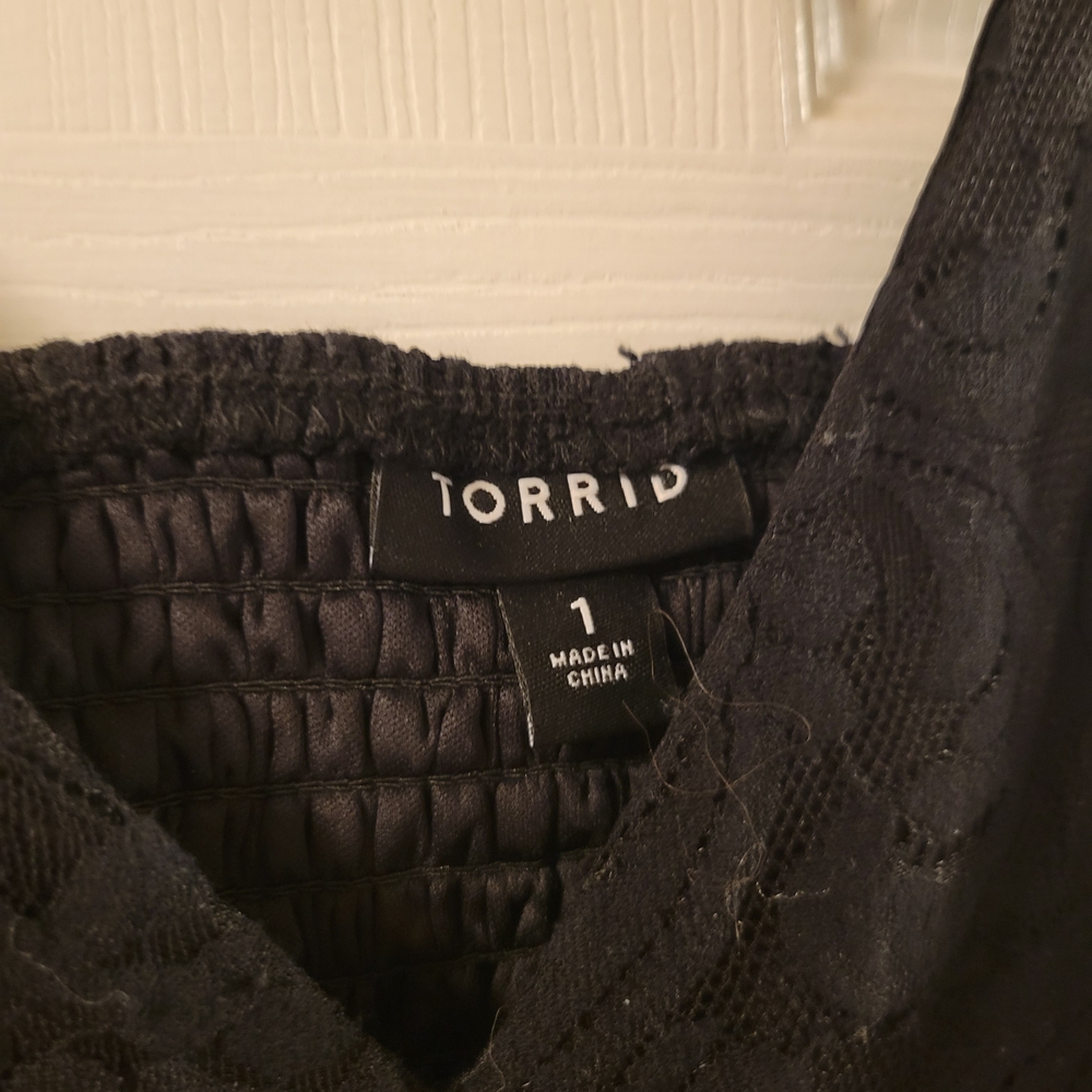 Torrid Black Lace V-Neck Top - Picture 3 of 5